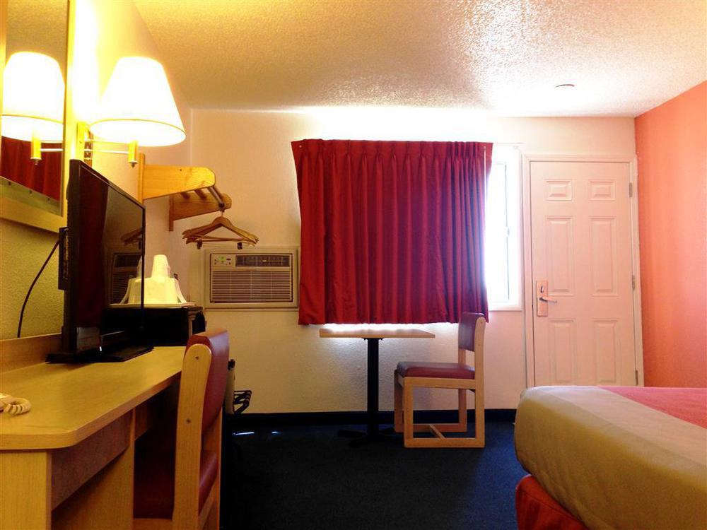 Motel 6-Colby, Ks Bilik gambar
